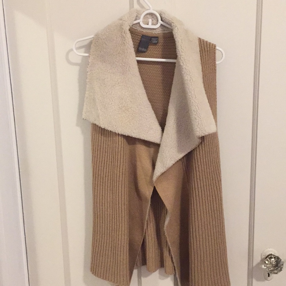 Sherpa sweater vest! Like NEW!